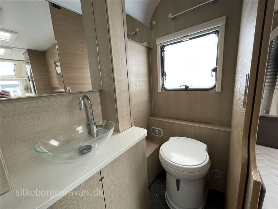 Adria Adora 572 UT
